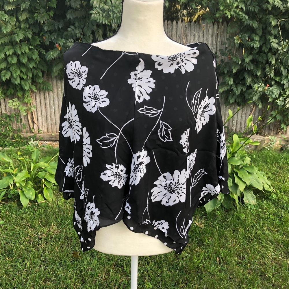 Jones New York signature 100% Silk pullover blouse